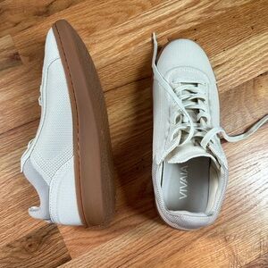 Unisex Casual Sneakers (V Prime) New Size 38/ US Women’s 7